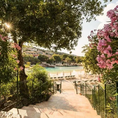 Les Bastides Aux Restanques Du Golfe De St-tropez - Maeva 格里莫